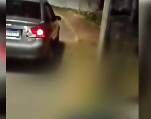 Jovem motociclista fica ferido após bater contra poste em Londrina