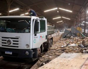 Londrina terá leilão de 14 mil itens que estavam no barracão do antigo IBC