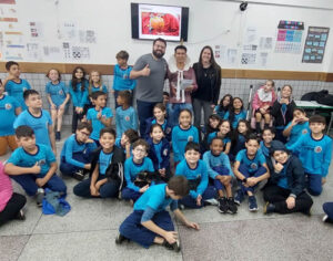 Cultura Guarani é tema de aula com indígena em escola de Londrina