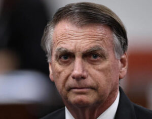 Jair Bolsonaro é preso pela Polícia Federal em Brasília