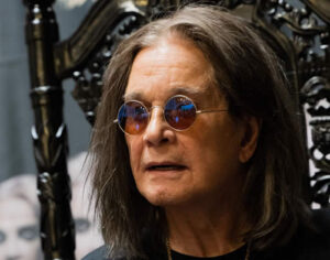 Morre o cantor Ozzy Osbourne aos 76 anos