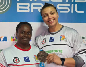 Londrinense Livia Avancini celebra feito histórico no Troféu Brasil