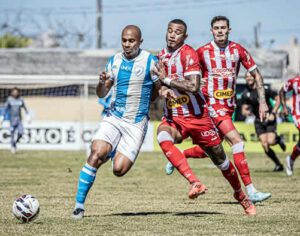Londrina perde para o Náutico e tem primeira derrota em casa na Série C