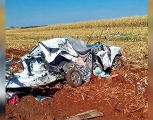 Mãe, filha e neta morrem em grave acidente na região de Londrina