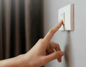 Moradores da região leste de Londrina sofrem com apagões sucessivos