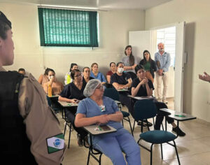 30ºBPM: Patrulha Maria da Penha faz palestra sobre violência doméstica em Ibiporã