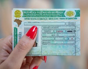 CNH gratuita aprovada no Paraná: saiba quem terá direito ao benefício