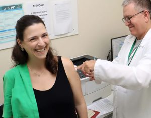 Vacinação contra gripe alcança 60% em Londrina e supera Paraná e Brasil