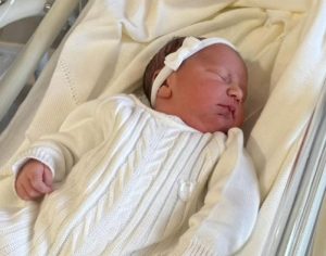 Isadora é primeiro bebê nascido em hospital de Londrina em 2026