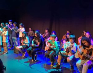 Sesc Londrina oferece formação musical gratuita para jovens de 11 a 14 anos