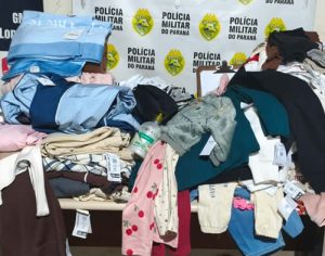 Duas mulheres são presas furtando roupas em shopping de Londrina