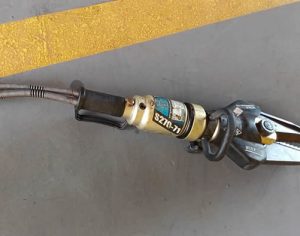 Bombeiros procuram equipamento levado após cair de viatura em Londrina