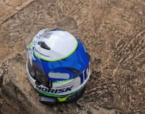 Motociclista morre após perder controle e bater contra lixeira em Londrina