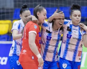 Londrina Futsal encara o Chopinzinho pelo Paranaense Feminino