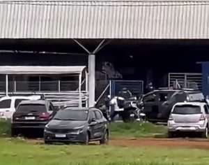 Perseguição policial termina com morte no pátio de faculdade em Londrina
