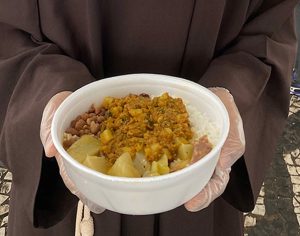 MP pede rejeição de projeto que proíbe doação de comida nas ruas de Londrina