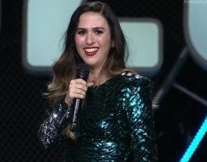 Tatá Werneck anuncia leilão do vestido que é alvo de processo da Rede TV!