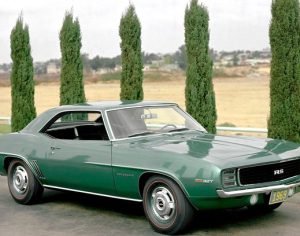 Homem reencontra Chevrolet Camaro 1969 que foi roubado há 17 anos